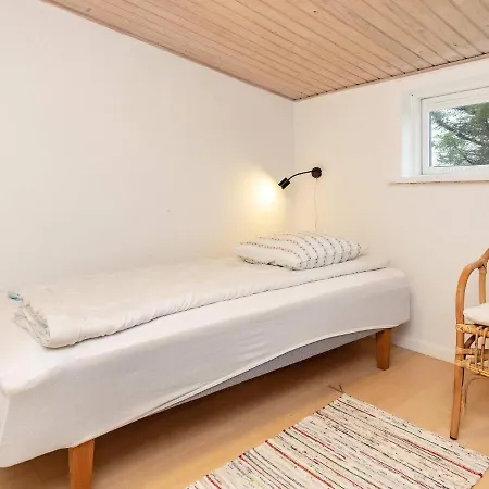 6 Person In Frostrup-by Traum * Frøstrup
